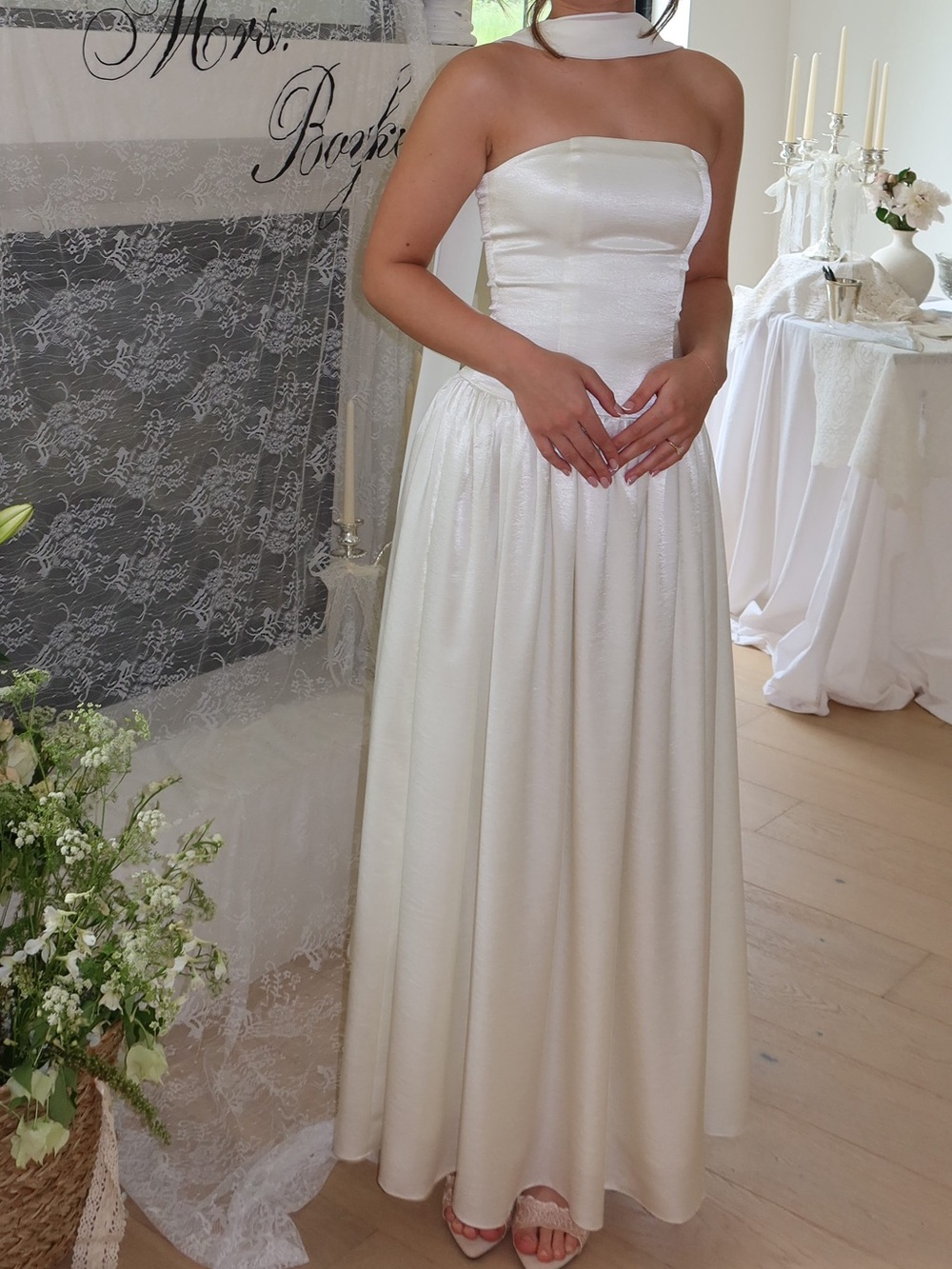 Elegant White Strapless Bridal dress with neck scarf